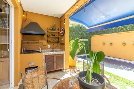 Casa de Condomínio com 3 Quartos à venda, 258m² no Santo Amaro, São Paulo