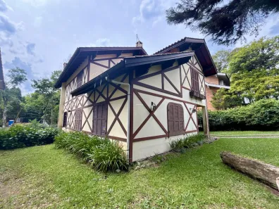 Casa com 3 Quartos à venda, 269m² no Ipê Amarelo, Gramado