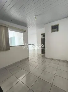Casa de Condomínio com 3 Quartos à venda, 97m² no Aclimação, Uberlândia