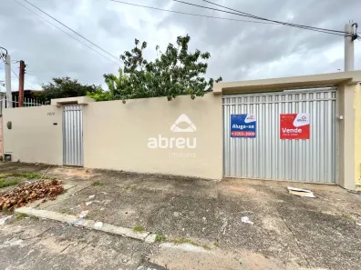Casa com 3 Quartos à venda, 156m² no Candelária, Natal
