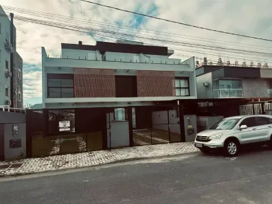 Sobrado com 3 Quartos à venda, 201m² no Ingleses do Rio Vermelho, Florianópolis