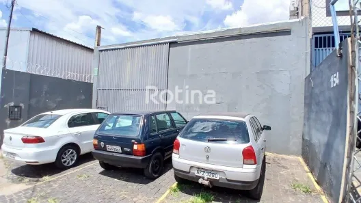 Galpão/Depósito/Armazém para alugar, 305m² no Martins, Uberlândia