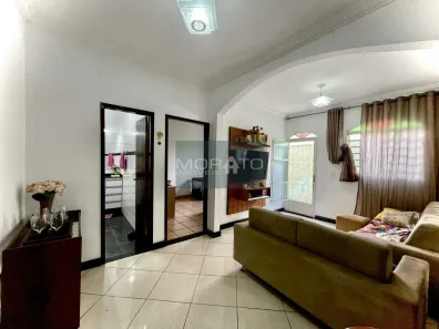 Casa com 3 Quartos à venda, 360m² no Eldorado, Contagem