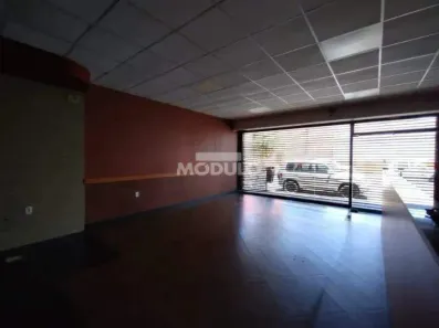 Ponto Comercial para alugar, 186m² no Martins, Uberlândia