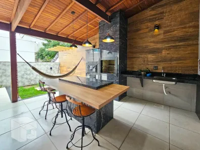 Casa de Condomínio com 3 Quartos à venda, 200m² no Granja dos Cavaleiros, Macaé