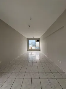 Ponto Comercial para alugar, 29m² no Campo Grande, Rio de Janeiro