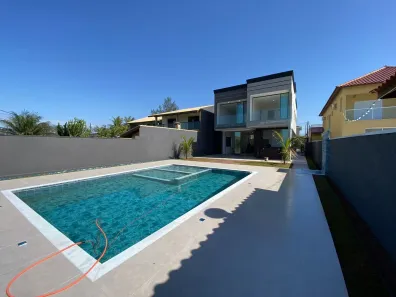 Casa de Condomínio com 4 Quartos à venda, 250m² no Balneario Gaivotas, Itanhaém