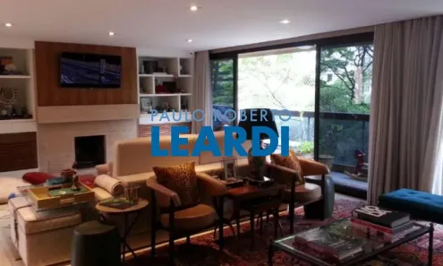 Apartamento com 3 Quartos à venda, 240m² no Campo Belo, São Paulo