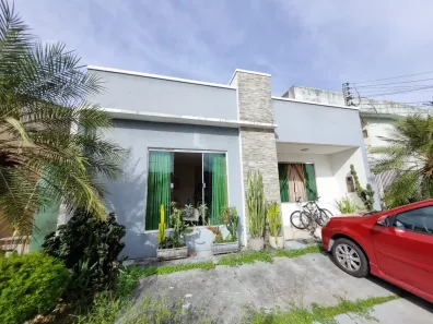 Casa com 3 Quartos à venda, 162m² no Tarumã, Manaus