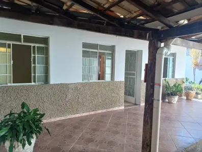 Casa com 3 Quartos para alugar, 120m² no Esplanada, Santa Luzia