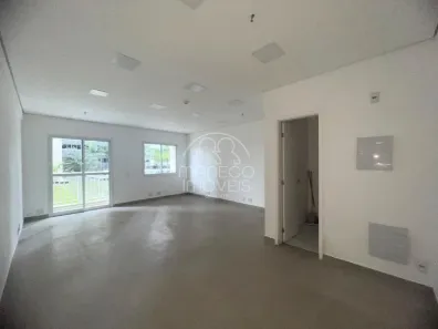 Sala Comercial à venda, 42m² no Vila Mathias, Santos
