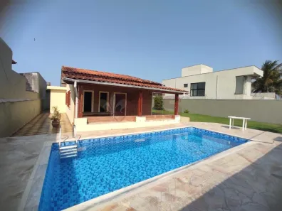 Casa com 3 Quartos à venda, 231m² no Jardim Brasil, Caraguatatuba
