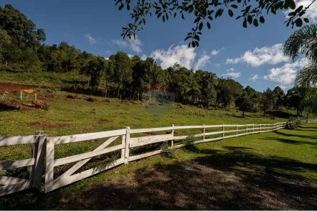 Lote/Terreno à venda, 52000000m² no carazal, Gramado