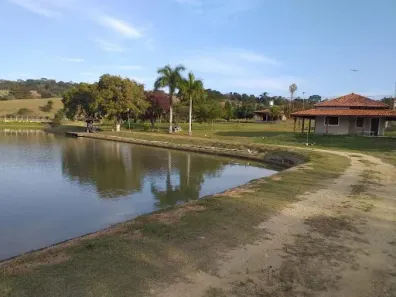 Fazenda/Sítio com 4 Quartos à venda, 400m² no Sousas, Campinas