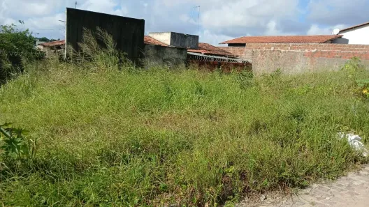 Lote/Terreno à venda, 200m² no Cajupiranga, Parnamirim