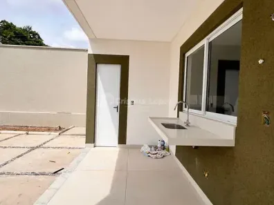 Casa com 4 Quartos à venda, 234m² no Uruguai, Teresina