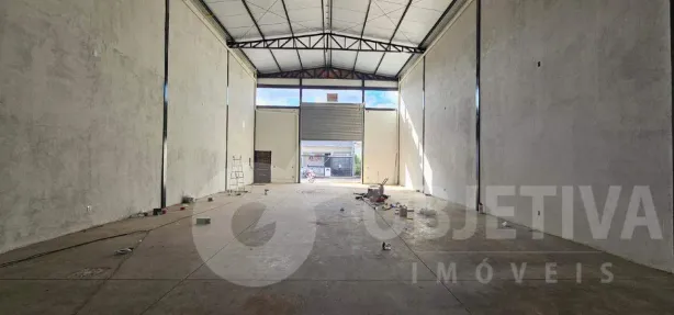Galpão/Depósito/Armazém para alugar, 337m² no Daniel Fonseca, Uberlândia