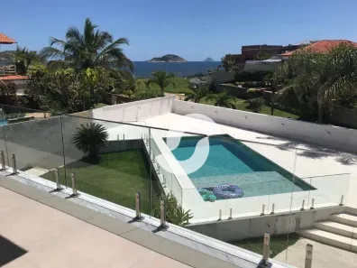 Casa com 4 Quartos à venda, 452m² no Camboinhas, Niterói
