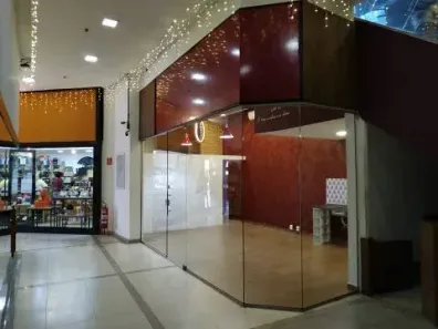 Ponto Comercial para alugar, 30m² no Centro, Rio das Ostras