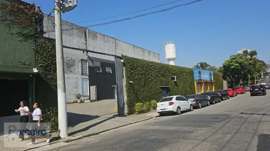 Galpão/Depósito/Armazém à venda, 2500m² no Vila Santana, São Paulo