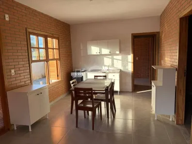 Casa com 2 Quartos para alugar, 64m² no Parque Residencial Cerro Azul, Araquari
