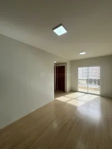 Apartamento com 2 Quartos para alugar, 58m² no Vila Marumby, Maringá