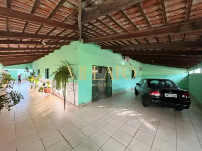 Casa com 3 Quartos à venda, 284m² no Jardim Balneário Meia Ponte, Goiânia