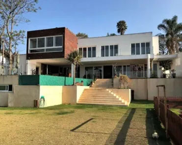 Sobrado com 4 Quartos para alugar, 1500m² no Nova Fazendinha, Carapicuíba