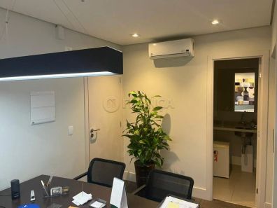 Sala Comercial à venda, 100m² no Centro, Jacareí