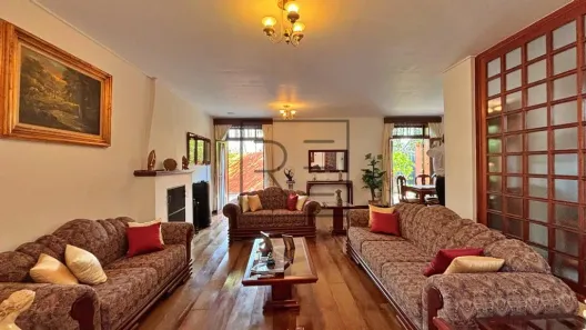 Casa com 4 Quartos à venda, 366m² no Jardim Paranapanema, Campinas