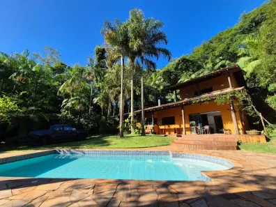 Fazenda/Sítio com 2 Quartos à venda, 200m² no Parque Universidade, Londrina