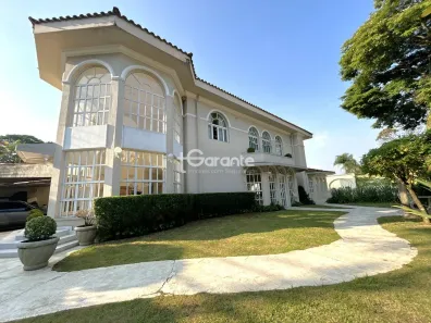Casa com 5 Quartos para venda ou aluguel, 700m² no Jardim Everest, São Paulo
