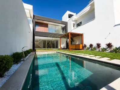 Casa com 4 Quartos à venda, 210m² no Vargem Grande, Rio de Janeiro