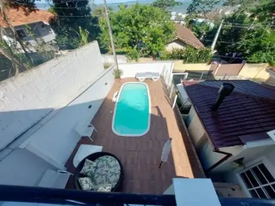 Casa com 4 Quartos à venda, 241m² no Ponta de Baixo, São José