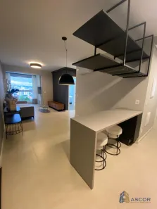 Apartamento com 2 Quartos para alugar, 70m² no Canto, Florianópolis
