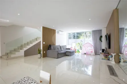 Casa de Condomínio com 4 Quartos à venda, 300m² no Vila Pirajussara, São Paulo