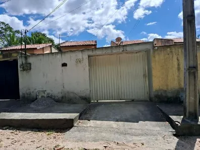 Casa com 2 Quartos à venda, 79m² no Catolé, Horizonte