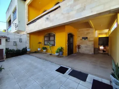 Casa com 5 Quartos à venda, 140m² no Vila Kosmos, Rio de Janeiro