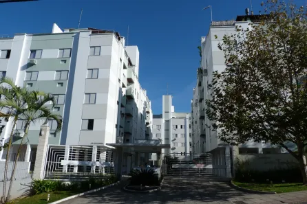 Apartamento com 3 Quartos para alugar, 84m² no Carvoeira, Florianópolis