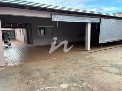 Casa com 3 Quartos à venda, 184m² no Lídice, Uberlândia