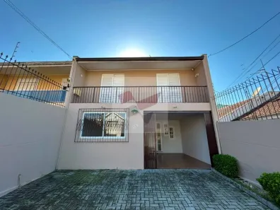 Sobrado com 3 Quartos para alugar, 134m² no Guaíra, Curitiba