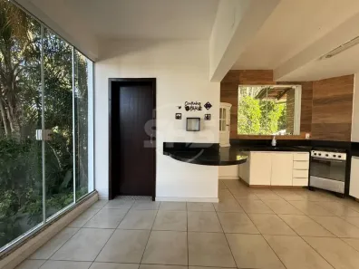 Casa com 3 Quartos para alugar, 110m² no Centro, Blumenau