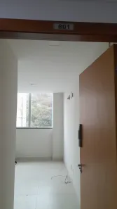 Sala Comercial para alugar, 32m² no Praia do Suá, Vitória