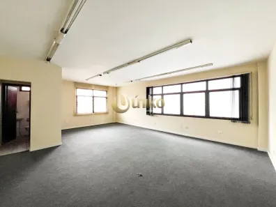 Sala Comercial com 1 Quarto para alugar, 58m² no Centro, Curitiba