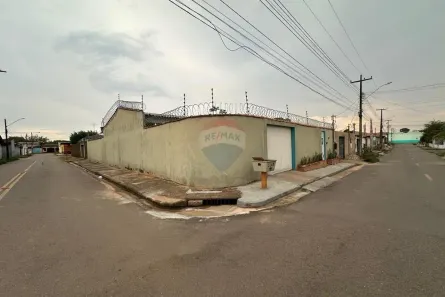 Casa com 3 Quartos à venda, 130m² no Castanheira, Porto Velho