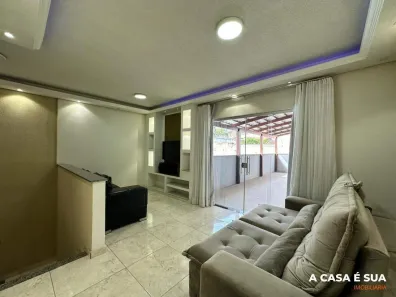 Casa com 4 Quartos à venda, 180m² no Vila Barroquinha, Contagem
