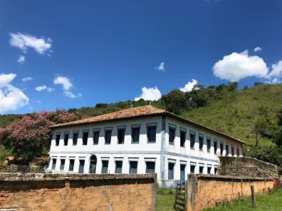 Fazenda/Sítio com 10 Quartos à venda, 150m² no Centro, Lagoinha