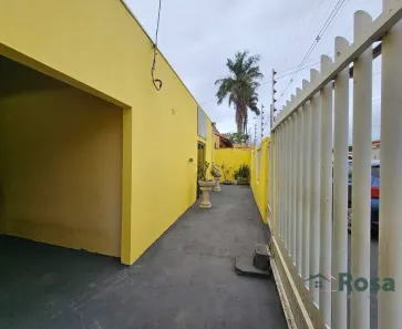 Casa com 3 Quartos à venda, 243m² no Centro-Sul, Várzea Grande
