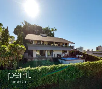 Sobrado com 4 Quartos à venda, 470m² no Anita Garibaldi, Joinville