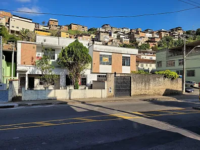 Casa com 7 Quartos à venda, 440m² no Cerâmica, Juiz de Fora
